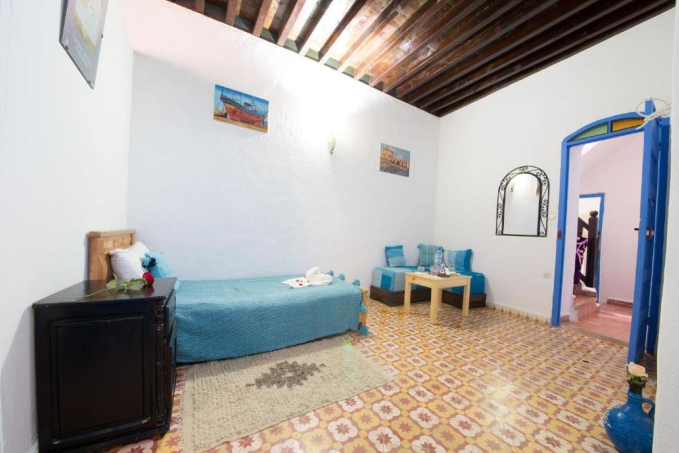 Riad Aylal Essaouira Bagian luar foto